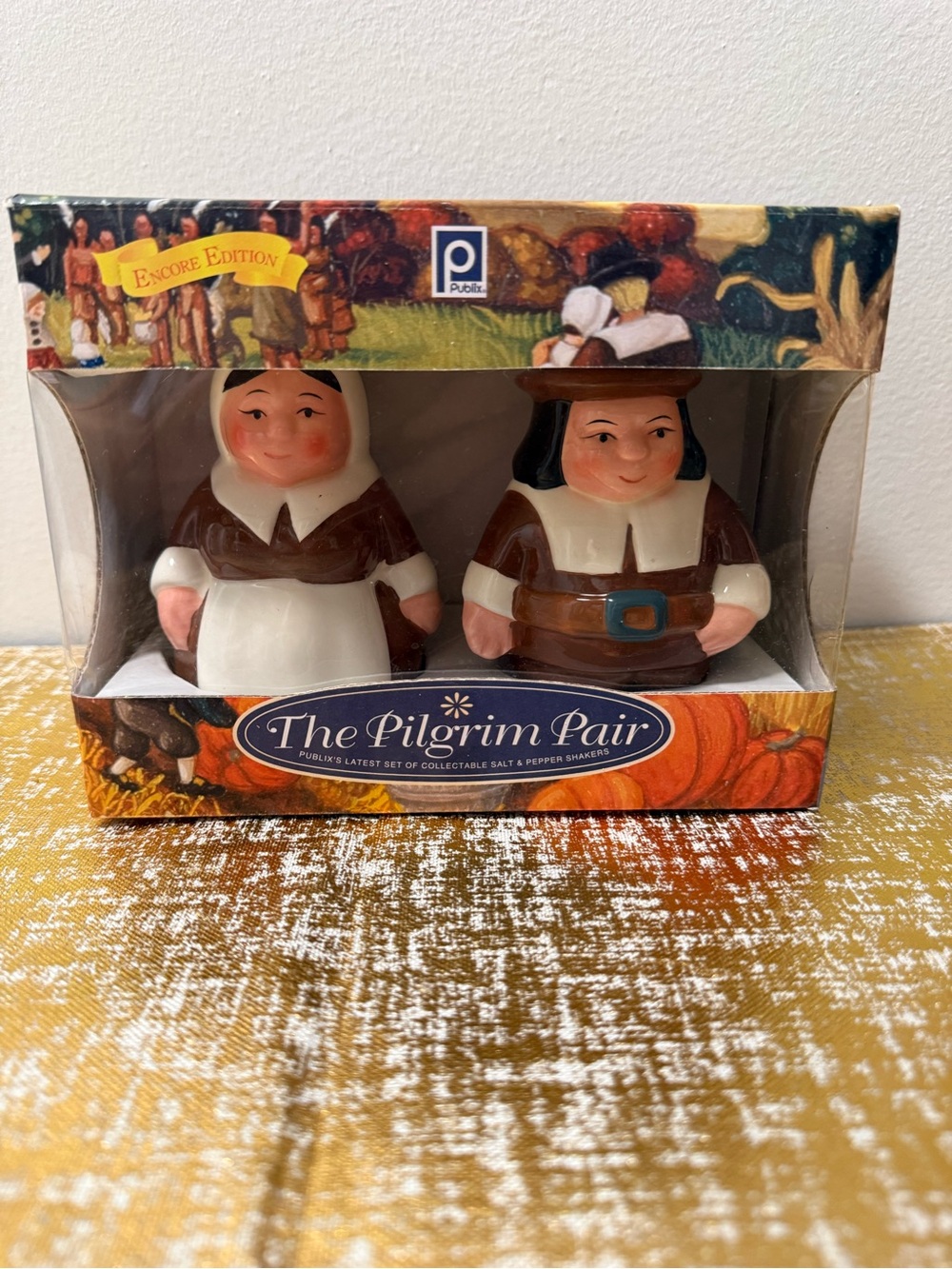 The Pilgrim Pair Brown & White Salt and Pepper Shakers 2002